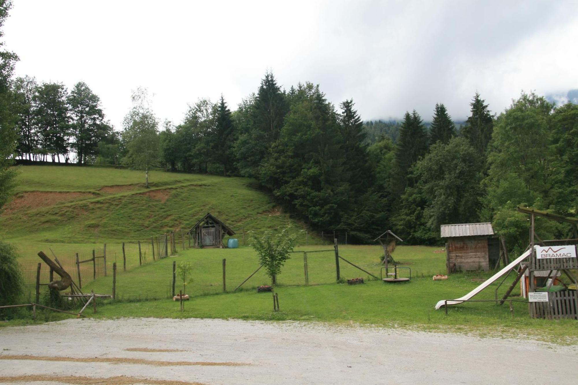 Guest House Kveder Škofja Loka Eksteriør billede