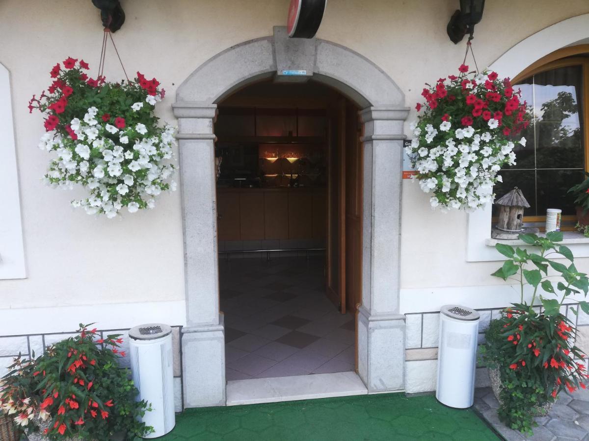 Guest House Kveder Škofja Loka Eksteriør billede