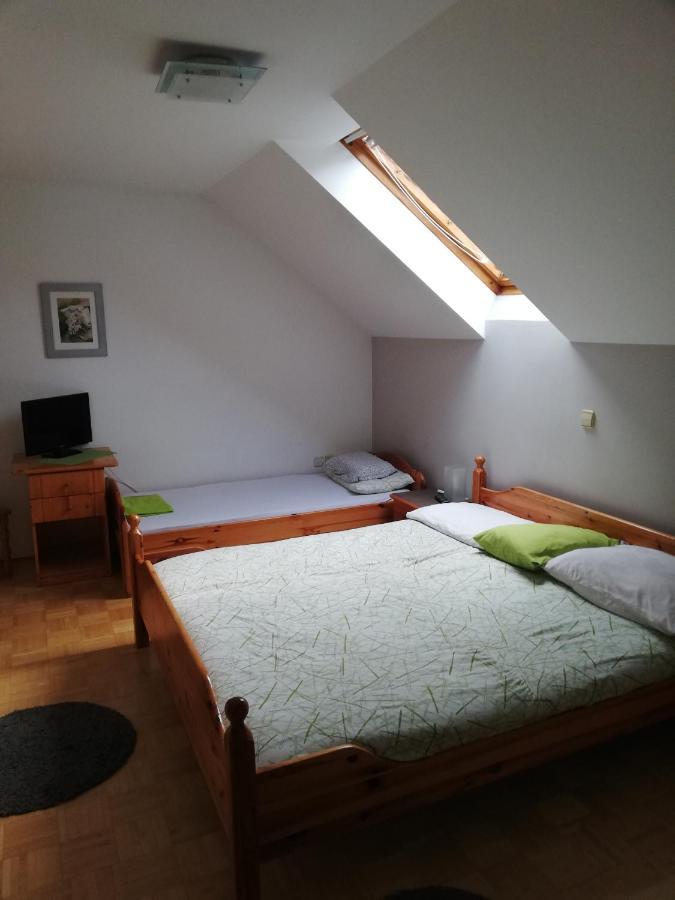 Guest House Kveder Škofja Loka Eksteriør billede