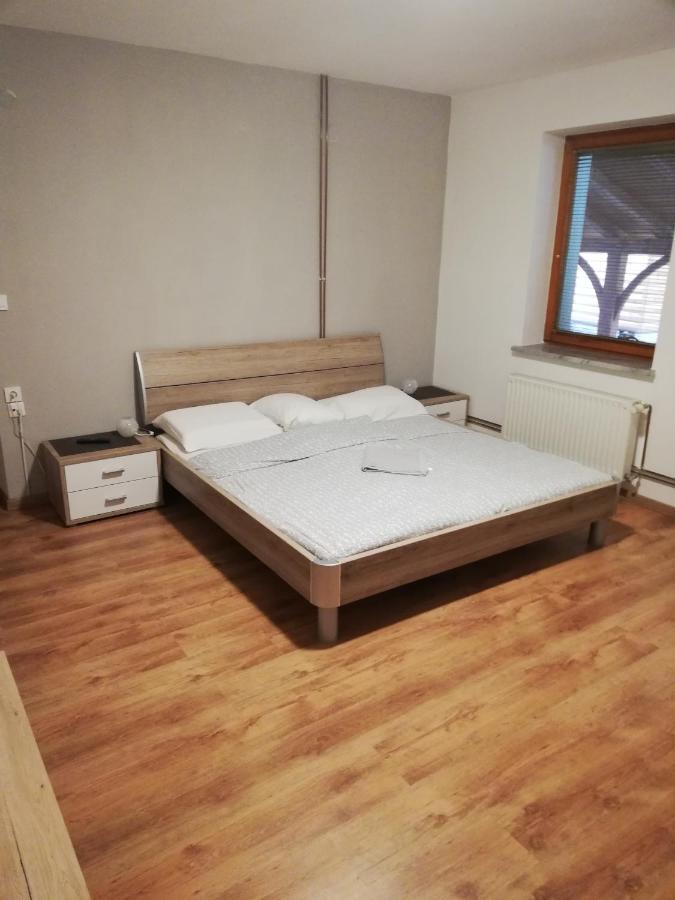 Guest House Kveder Škofja Loka Eksteriør billede